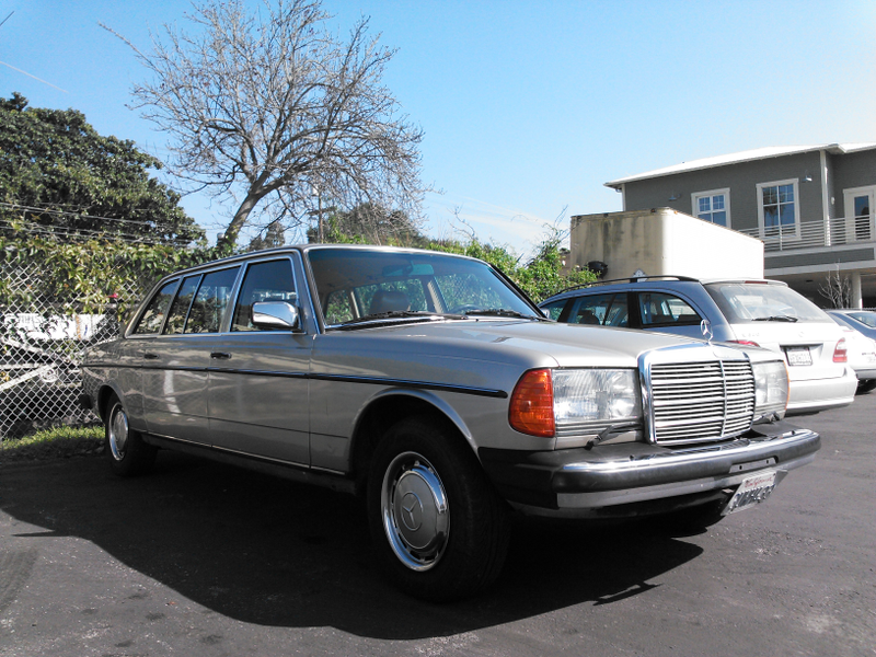 Illustration for article titled W123 Limo & M Roadster